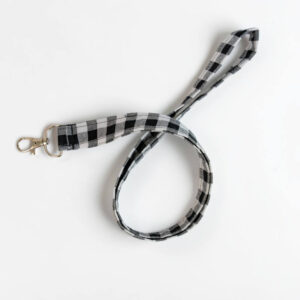 Lanyard vichy negro y blanco con mosquetón metálico