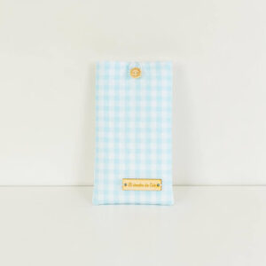 Funda de móvil vichy azul cielo y blanco