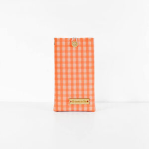 Funda de móvil vichy naranja flúor y beige