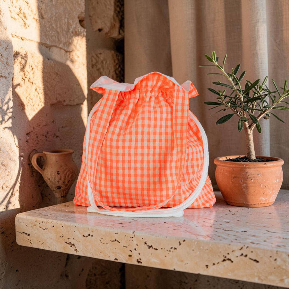 Tote bag vichy naranja flúor y beige con bolsillo interior 2.